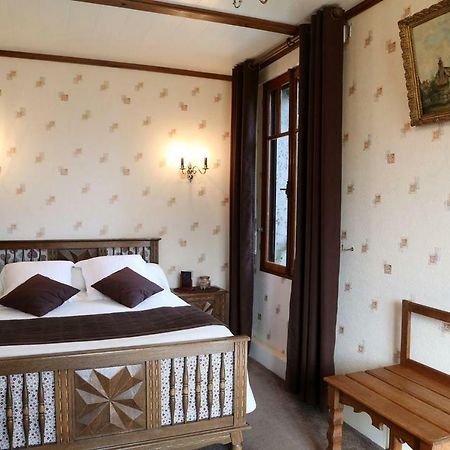 Le Robinson Bed & Breakfast Mezieres-sur-Oise Eksteriør bilde