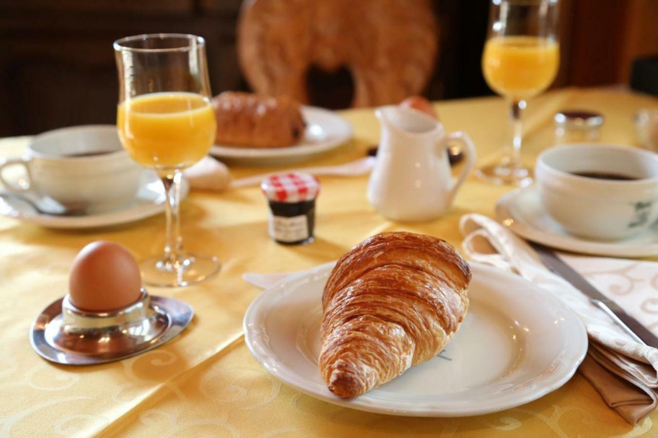 Le Robinson Bed & Breakfast Mezieres-sur-Oise Eksteriør bilde